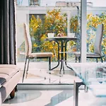 Midtown Napa Apartment *