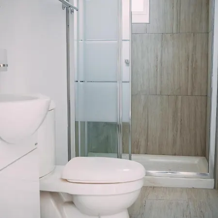 Pan Marie Apartments *